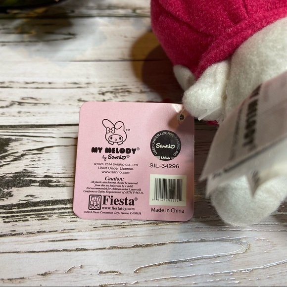 My Melody by Sanrio Plushie Stuffed Animal EUC - Picture 8 of 9